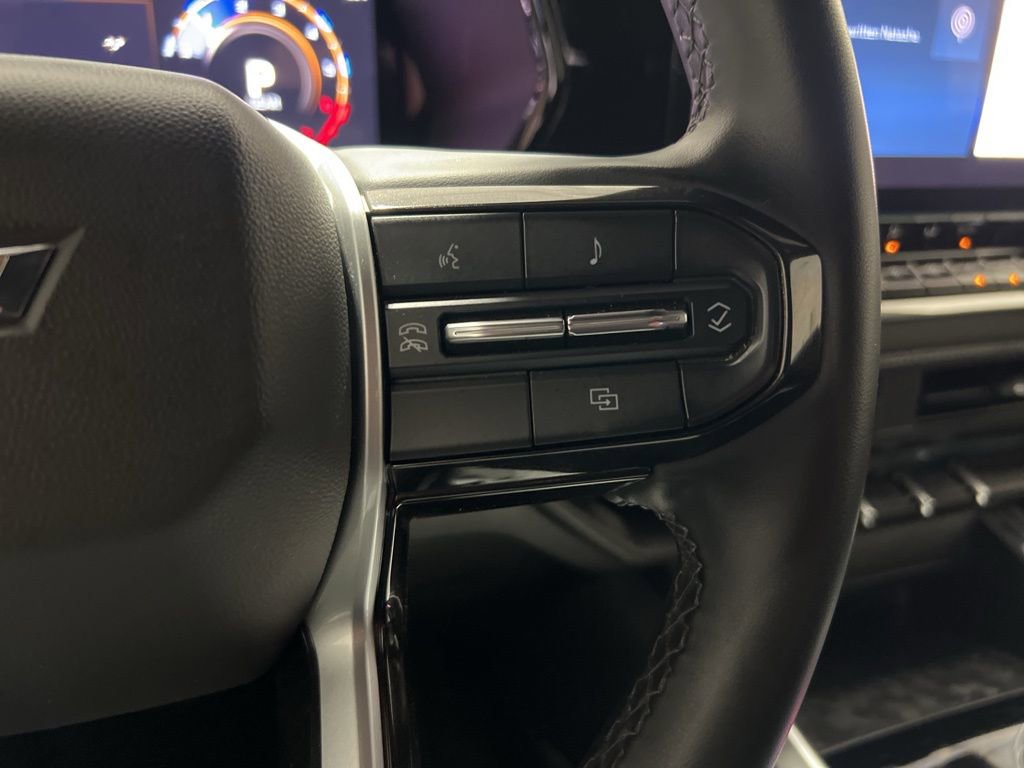 Used 2024 Chevrolet Colorado LT w/ LT Convenience Package image 41