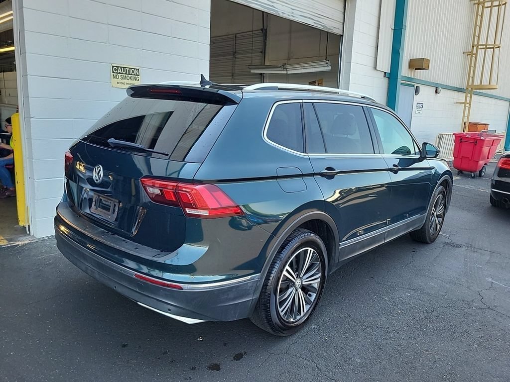 Used 2019 Volkswagen Tiguan SEL FWD image 2