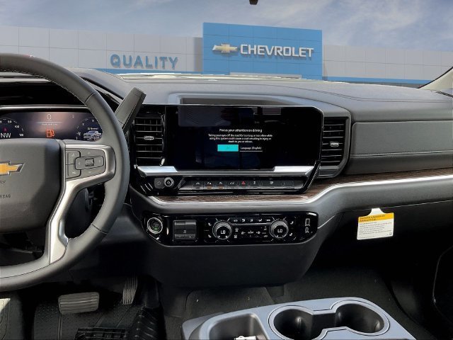 New 2026 Chevrolet Silverado 1500 LT w/ Safety Package AWD/4WD image 6