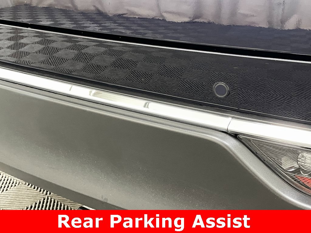 Used 2024 Toyota Venza Limited image 17