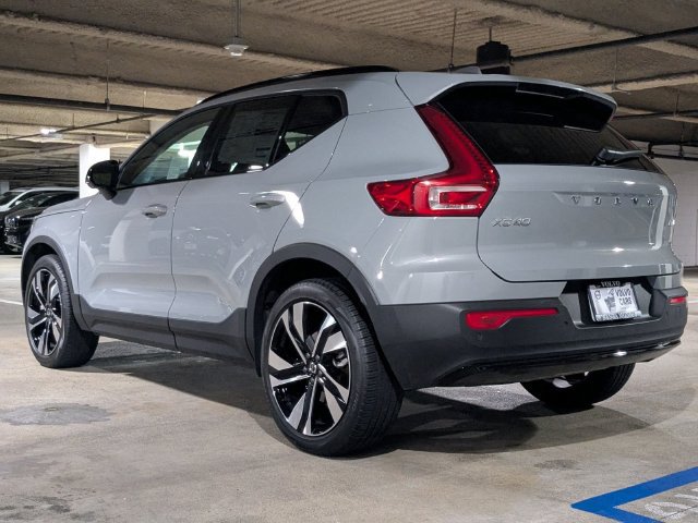 New 2025 Volvo XC40 B5 Ultra w/ Climate Package AWD/4WD image 5