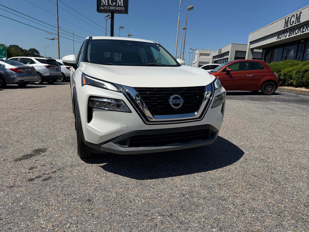 Used 2021 Nissan Rogue SV FWD image 6