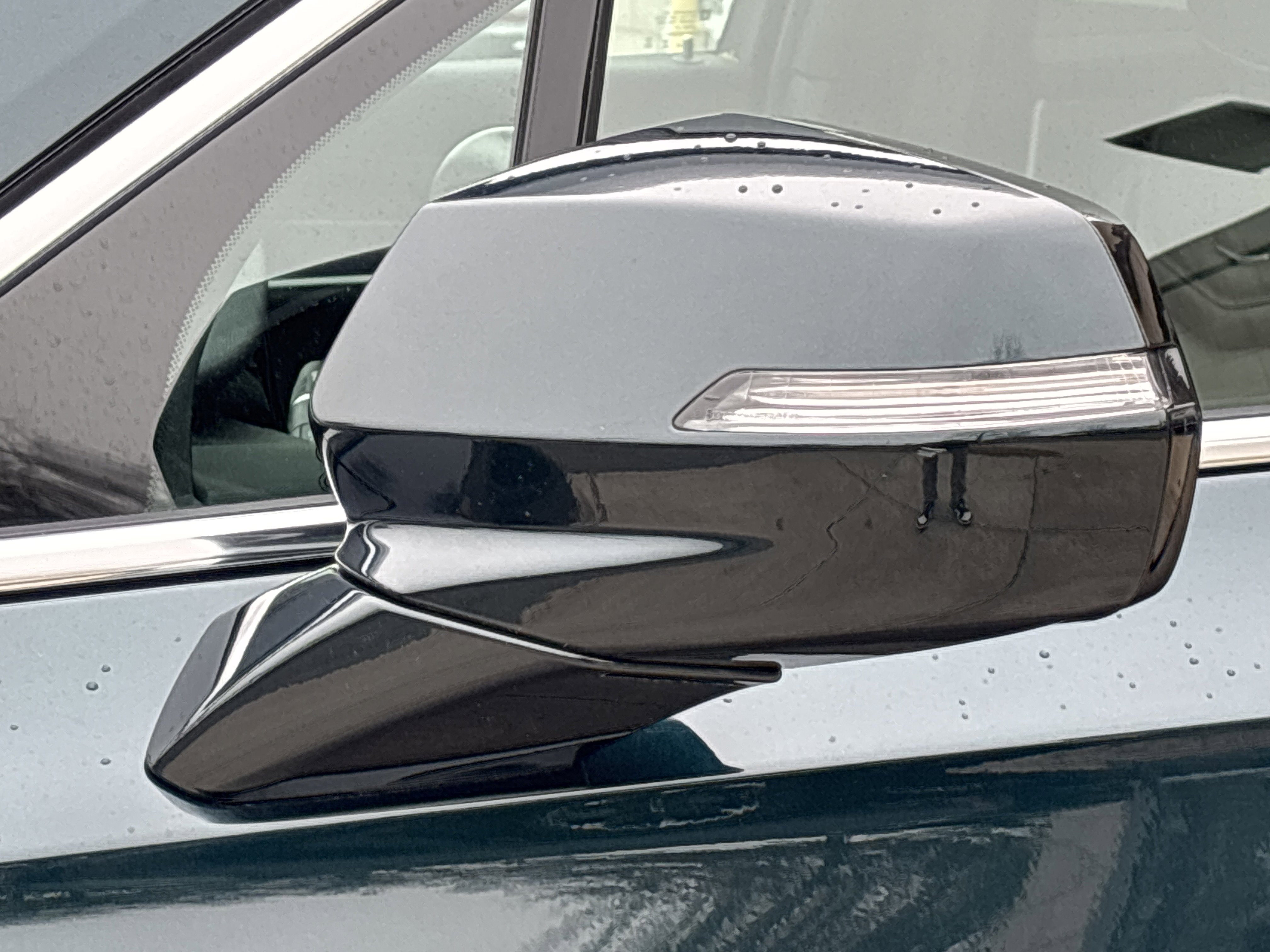 Used 2025 Cadillac XT6 Premium Luxury image 19