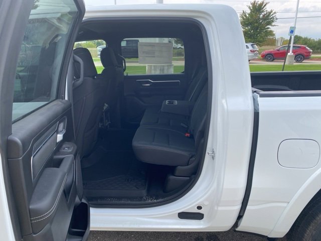 New 2026 RAM 1500 4x4 Crew Cab image 30