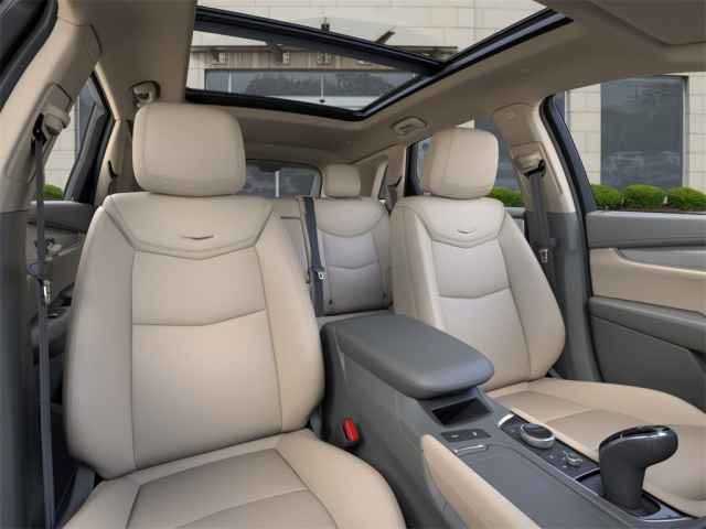 New 2026 Cadillac XT5 Premium Luxury w/ Driver Assist Package image 17