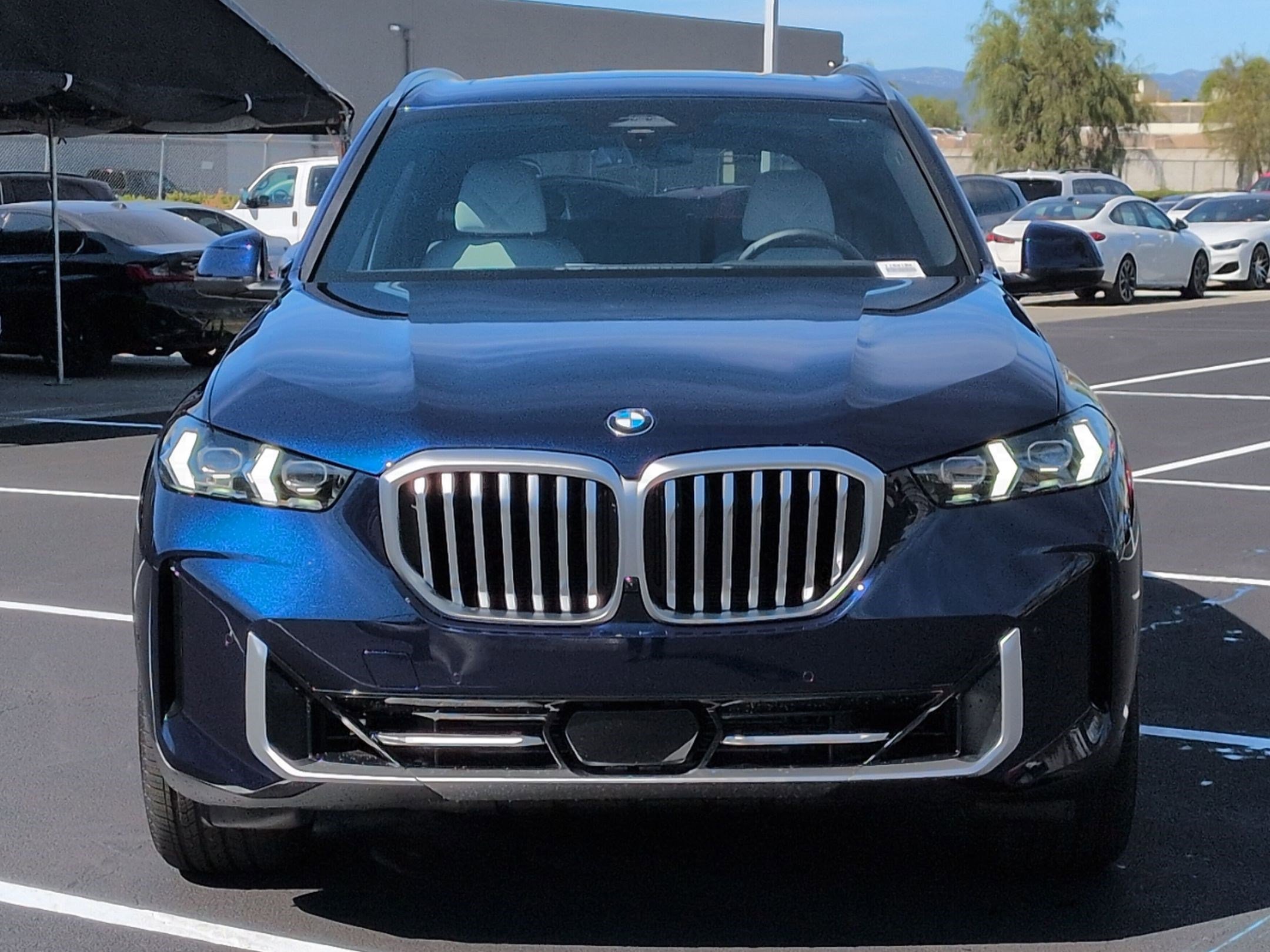 Used 2026 BMW X5 xDrive40i w/ Premium Package image 3