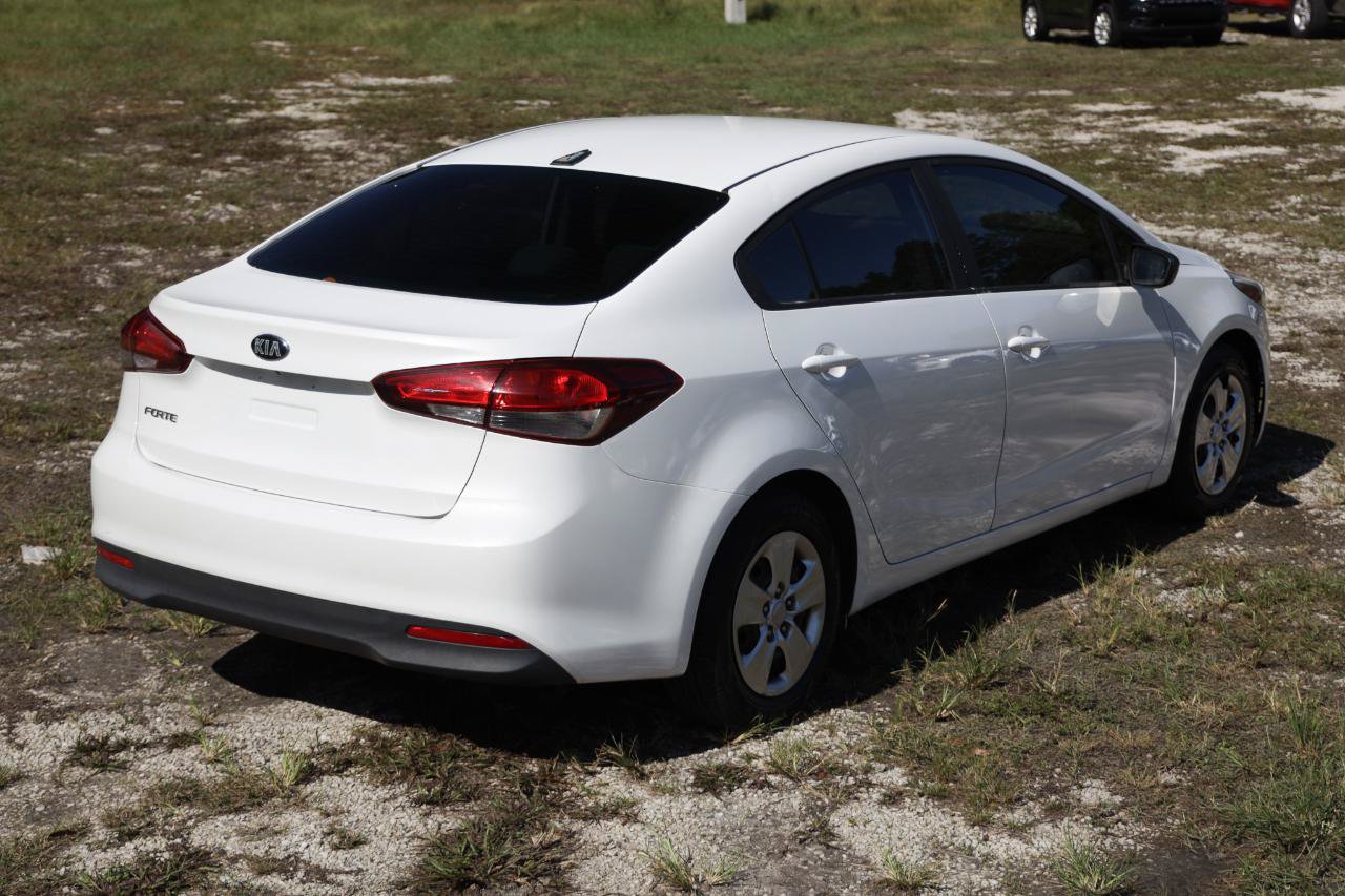 Used 2017 Kia Forte LX w/ LX Popular Package FWD image 11
