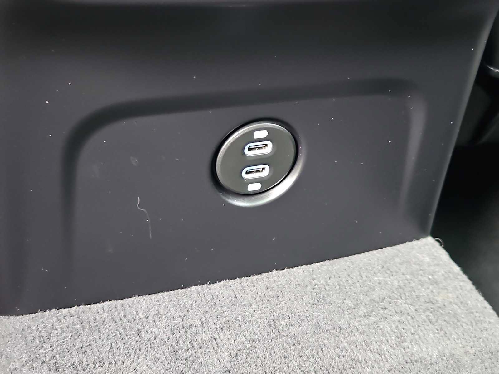 Certified 2026 Porsche Macan AWD/4WD image 47