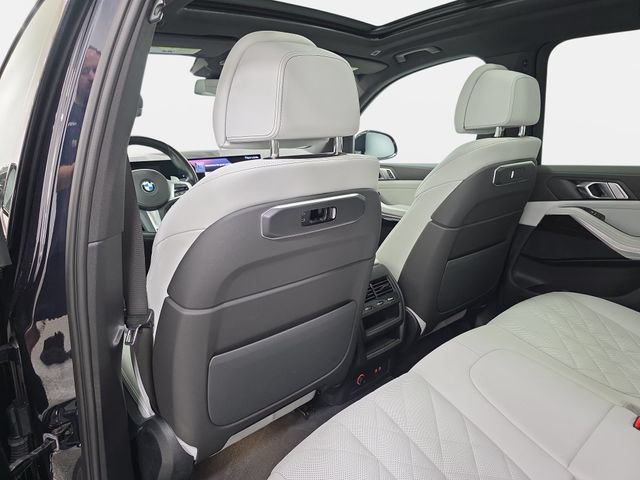 Used 2024 BMW X5 xDrive40i w/ M Sport Package AWD/4WD image 10