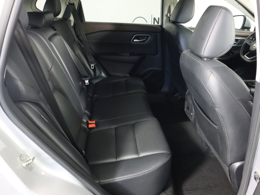 Used 2021 Nissan Rogue SL image 27