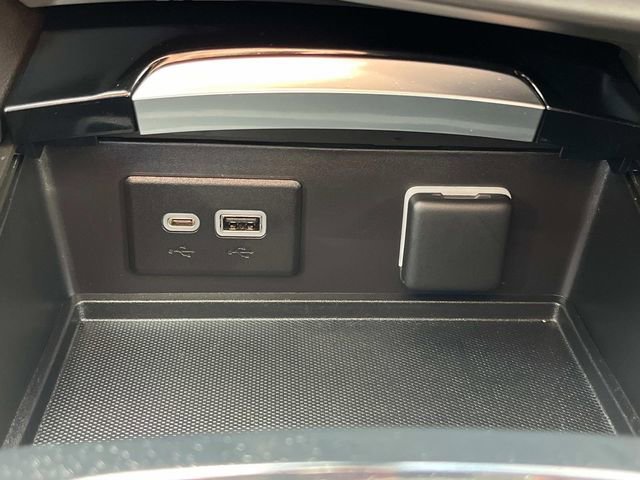 Used 2023 Buick Envision Essence AWD/4WD image 22