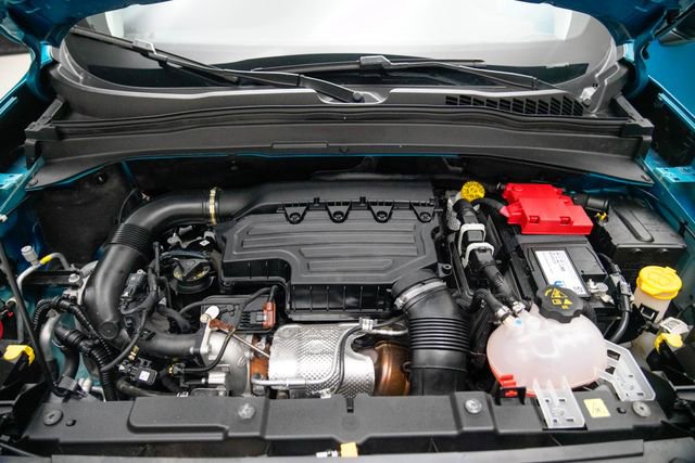 Used 2022 Jeep Renegade Latitude w/ Sun/Sound Group image 14