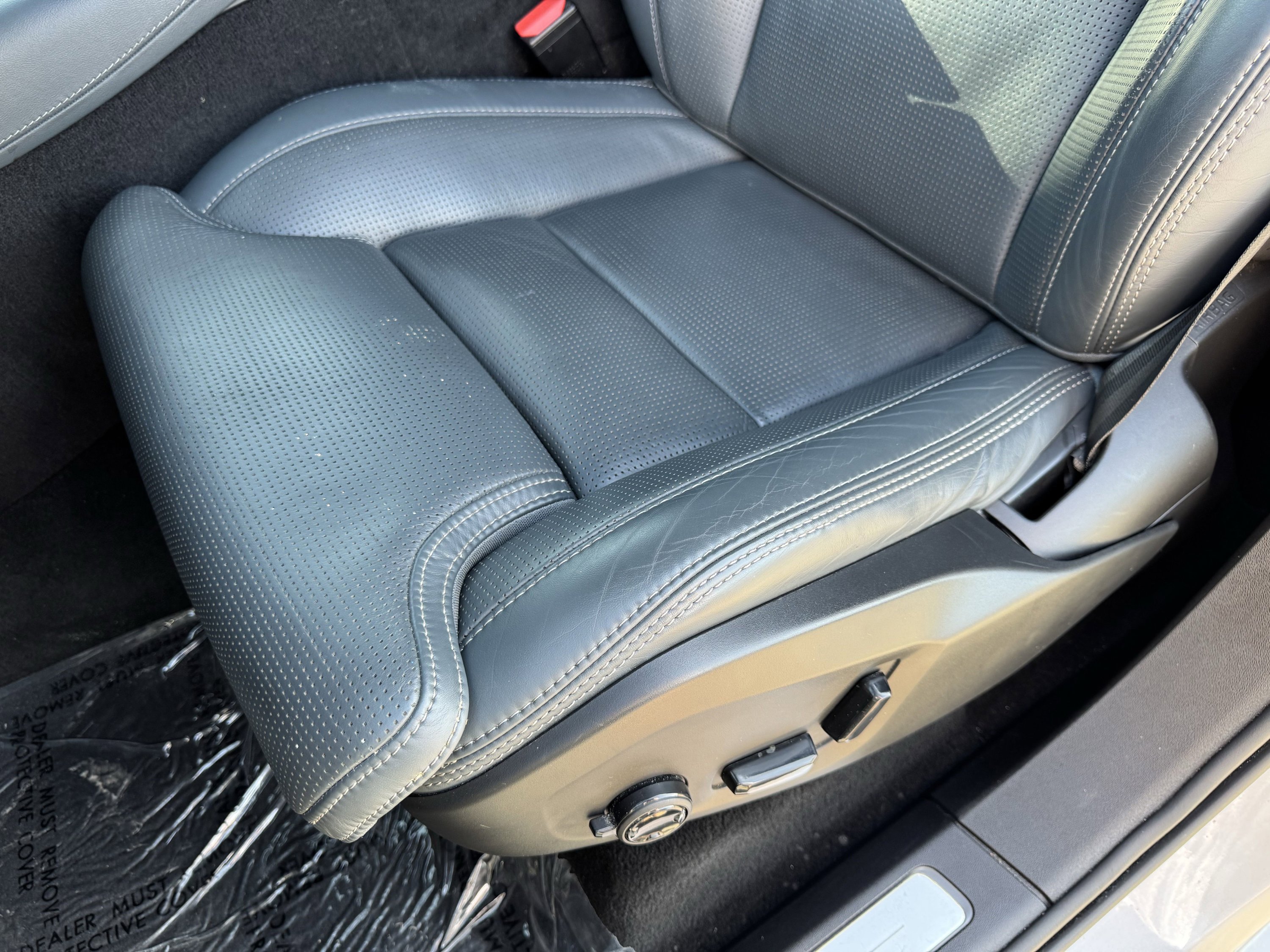 Used 2024 Volvo XC90 T8 Ultimate w/ Lounge Package image 17