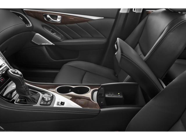 Used 2019 INFINITI Q50 Luxe w/ Essential Package (3.0T Luxe) AWD/4WD image 18
