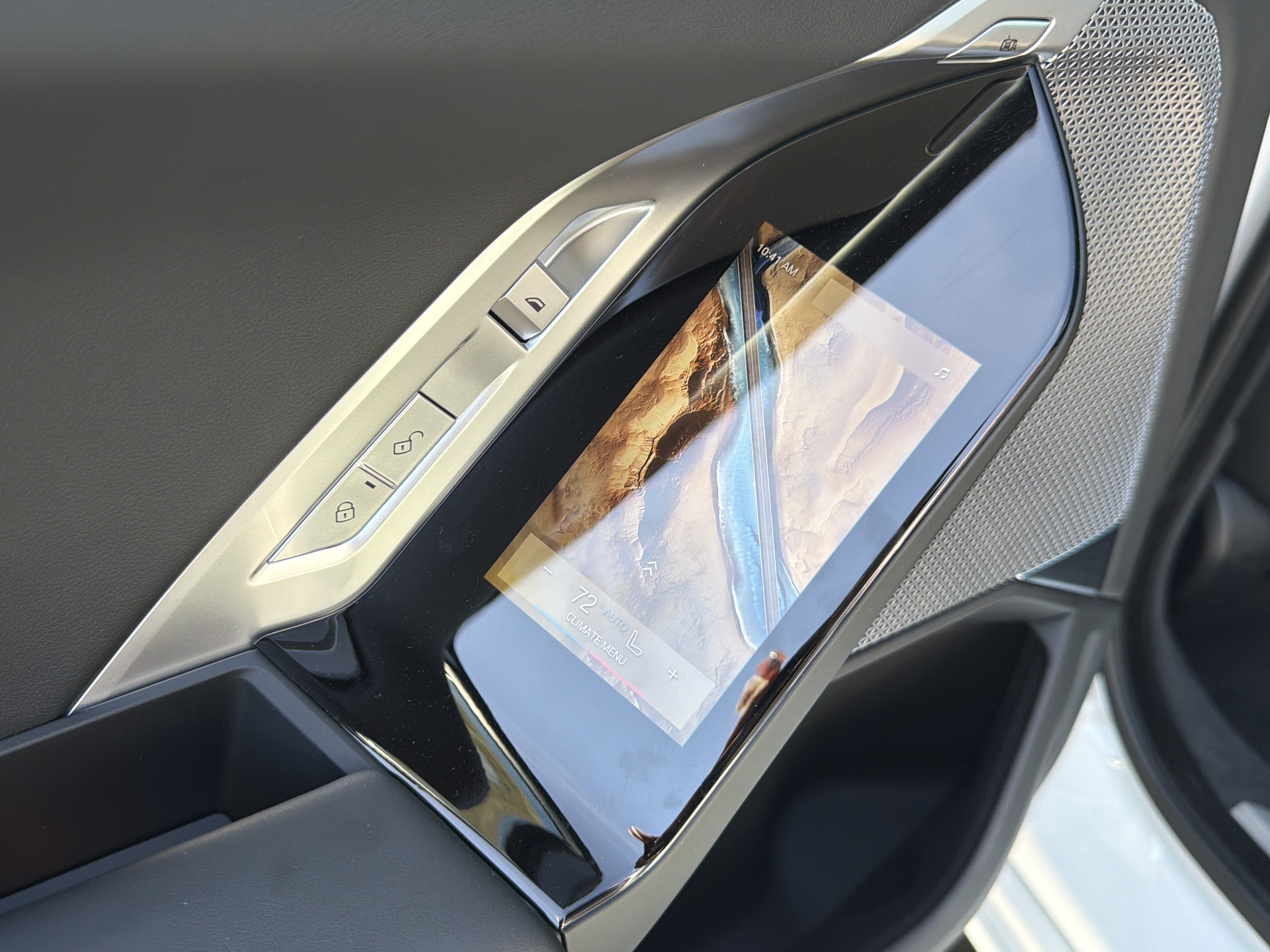 Used 2023 BMW 760i xDrive AWD/4WD image 44