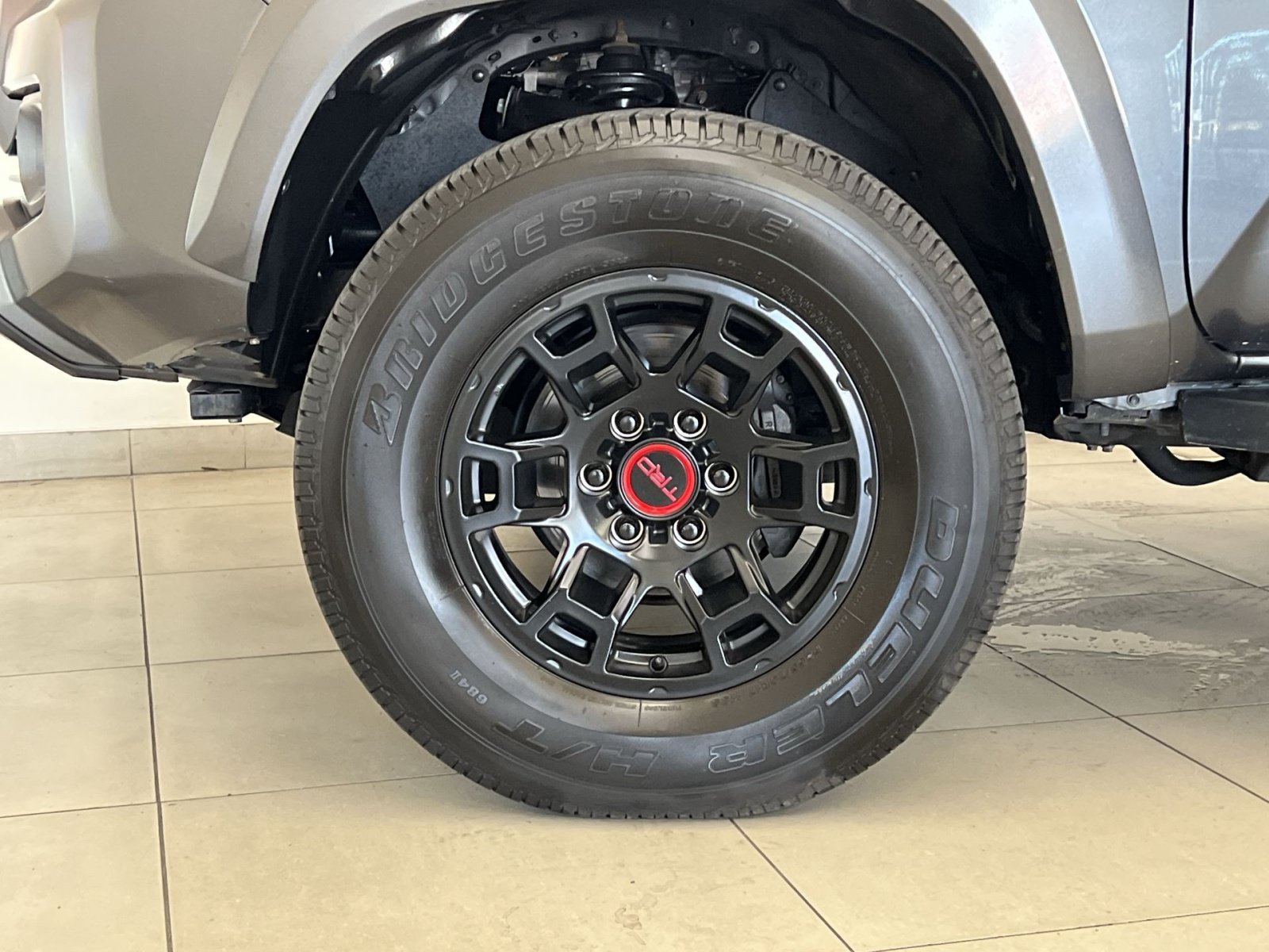 Used 2023 Toyota Tacoma SR5 AWD/4WD image 11