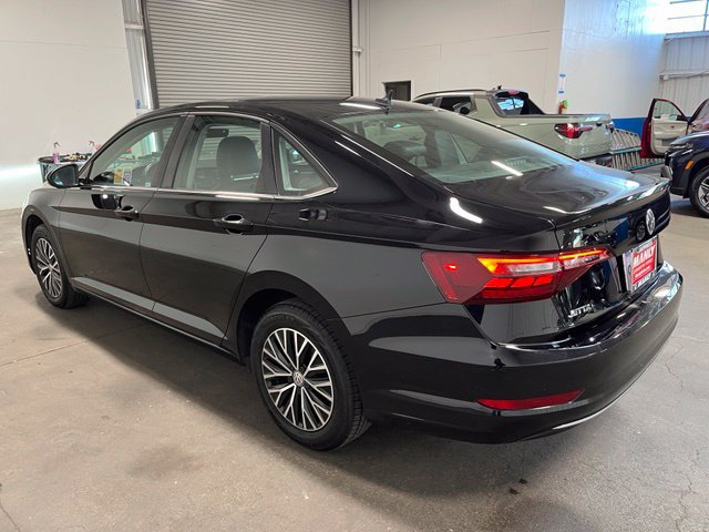 Used 2021 Volkswagen Jetta SE FWD image 5