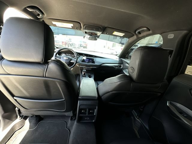 Certified 2023 Cadillac XT4 Premium Luxury FWD image 28