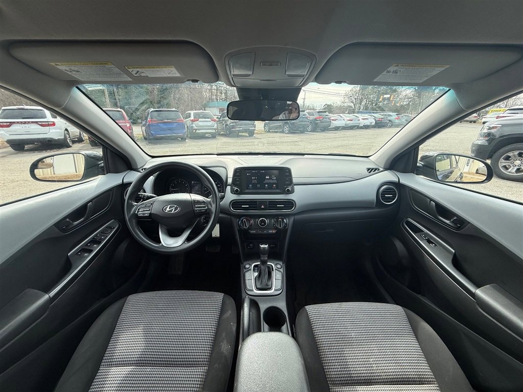 Used 2021 Hyundai Kona SE AWD/4WD image 9