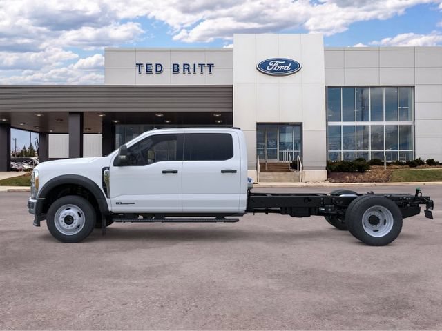 New 2026 Ford F550 4x4 Crew Cab image 4