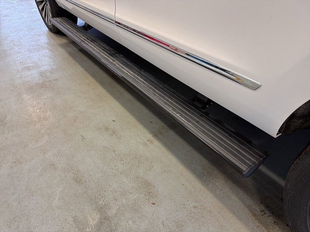 Used 2019 Lincoln Navigator L Reserve image 25