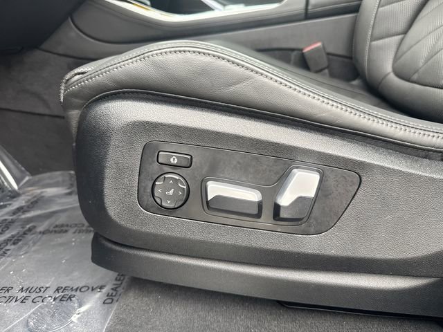 Used 2024 BMW X5 xDrive40i w/ Parking Assistance Package image 44
