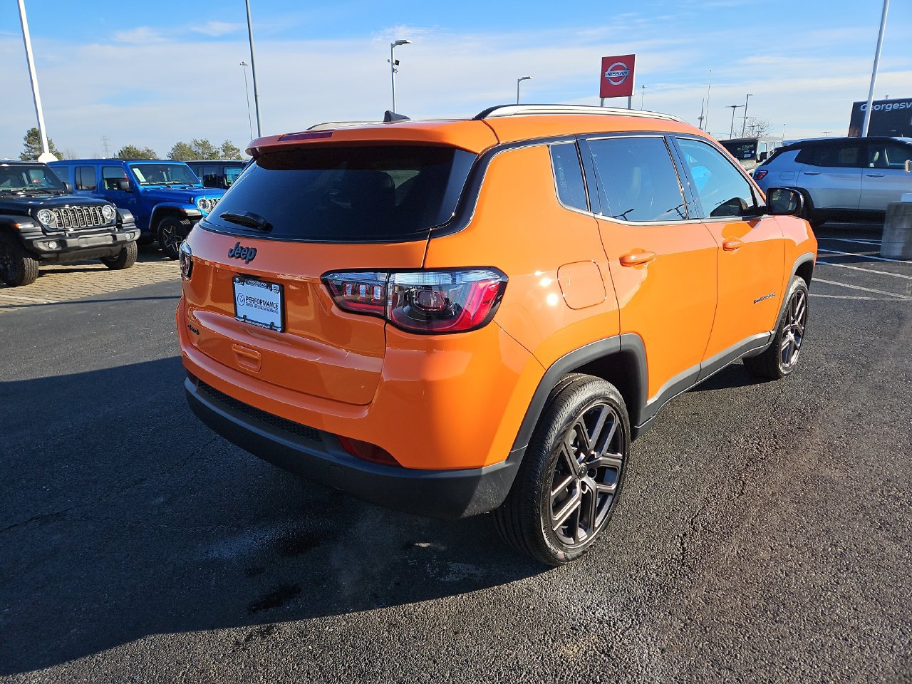 New 2026 Jeep Compass Latitude w/ Sun and Sound Group AWD/4WD image 7