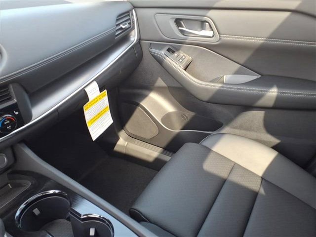 New 2026 Nissan Rogue SV w/ SV Premium Package image 23