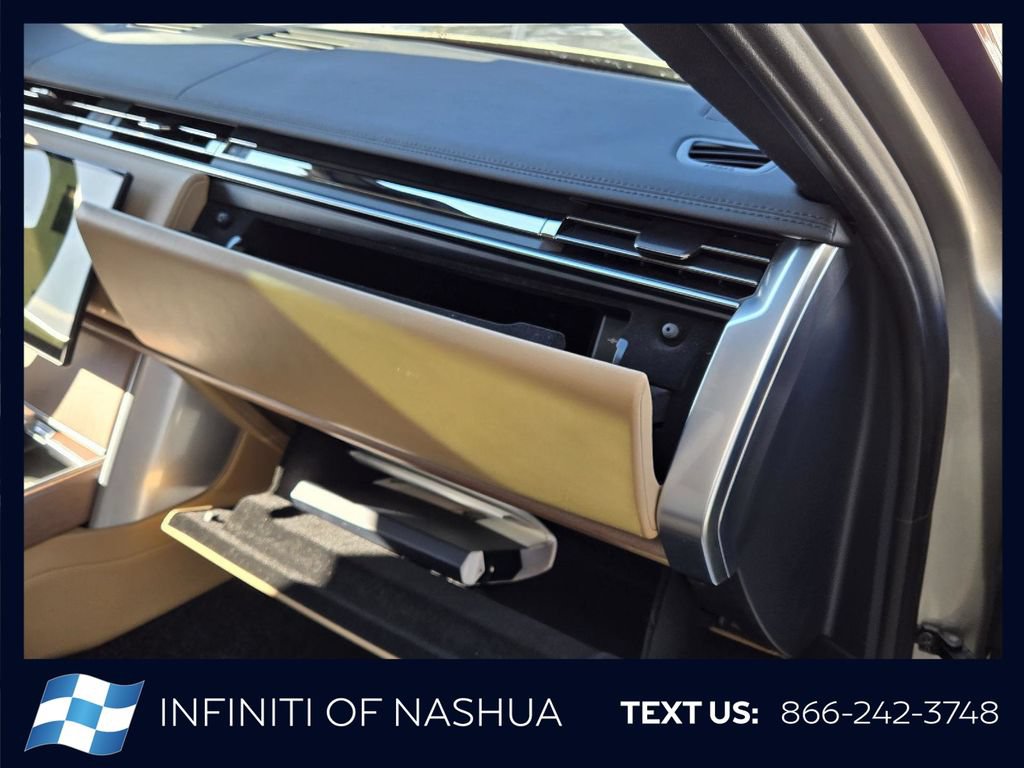 Used 2024 Land Rover Range Rover SE AWD/4WD image 23