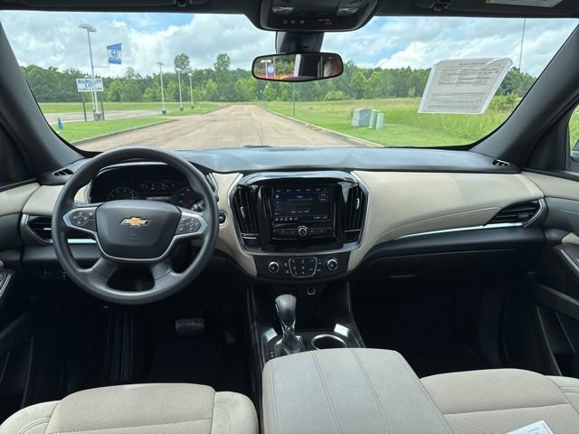 Used 2022 Chevrolet Traverse LS AWD/4WD image 12