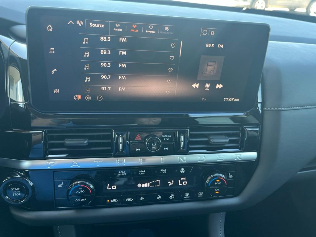 New 2026 Nissan Pathfinder SL FWD image 17