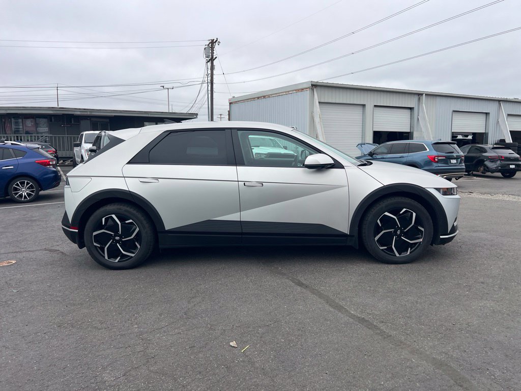 Used 2024 Hyundai Ioniq 5 SEL AWD/4WD image 6