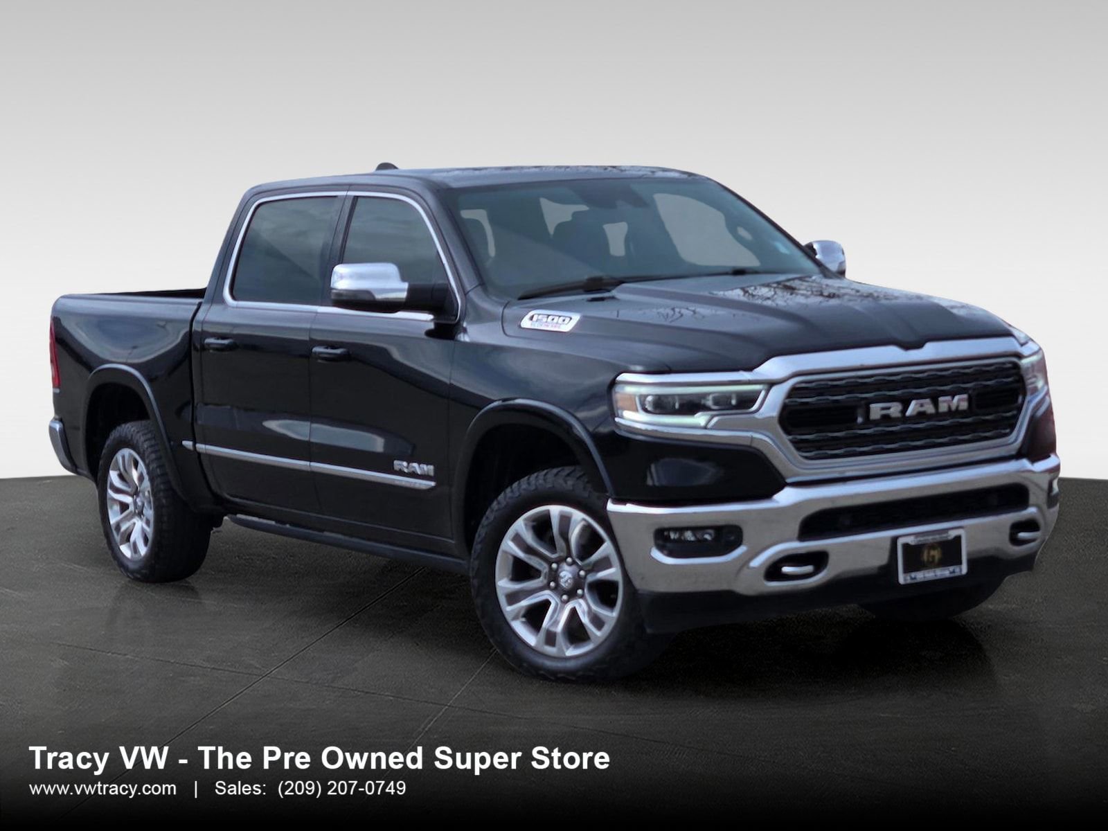 Used 2023 RAM 1500 Limited image 1