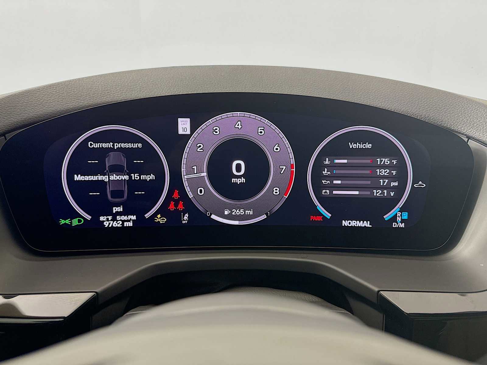 Certified 2025 Porsche Panamera RWD image 16