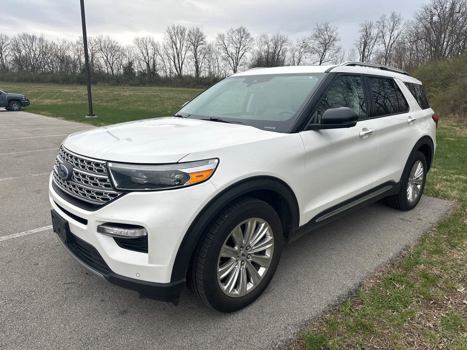 Used 2021 Ford Explorer Limited w/ Equipment Group 301A image 5