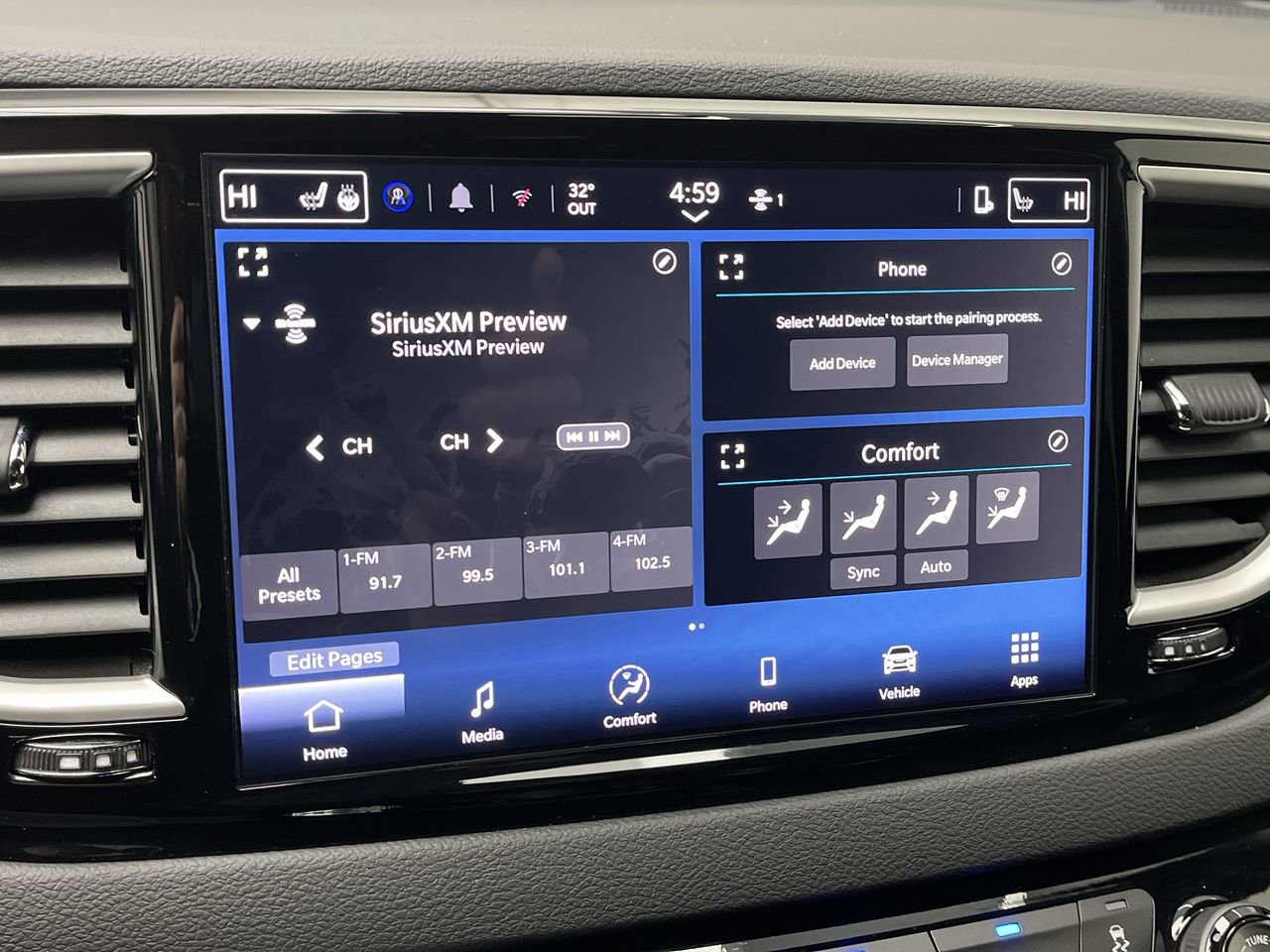 Used 2025 Chrysler Pacifica Select FWD image 18
