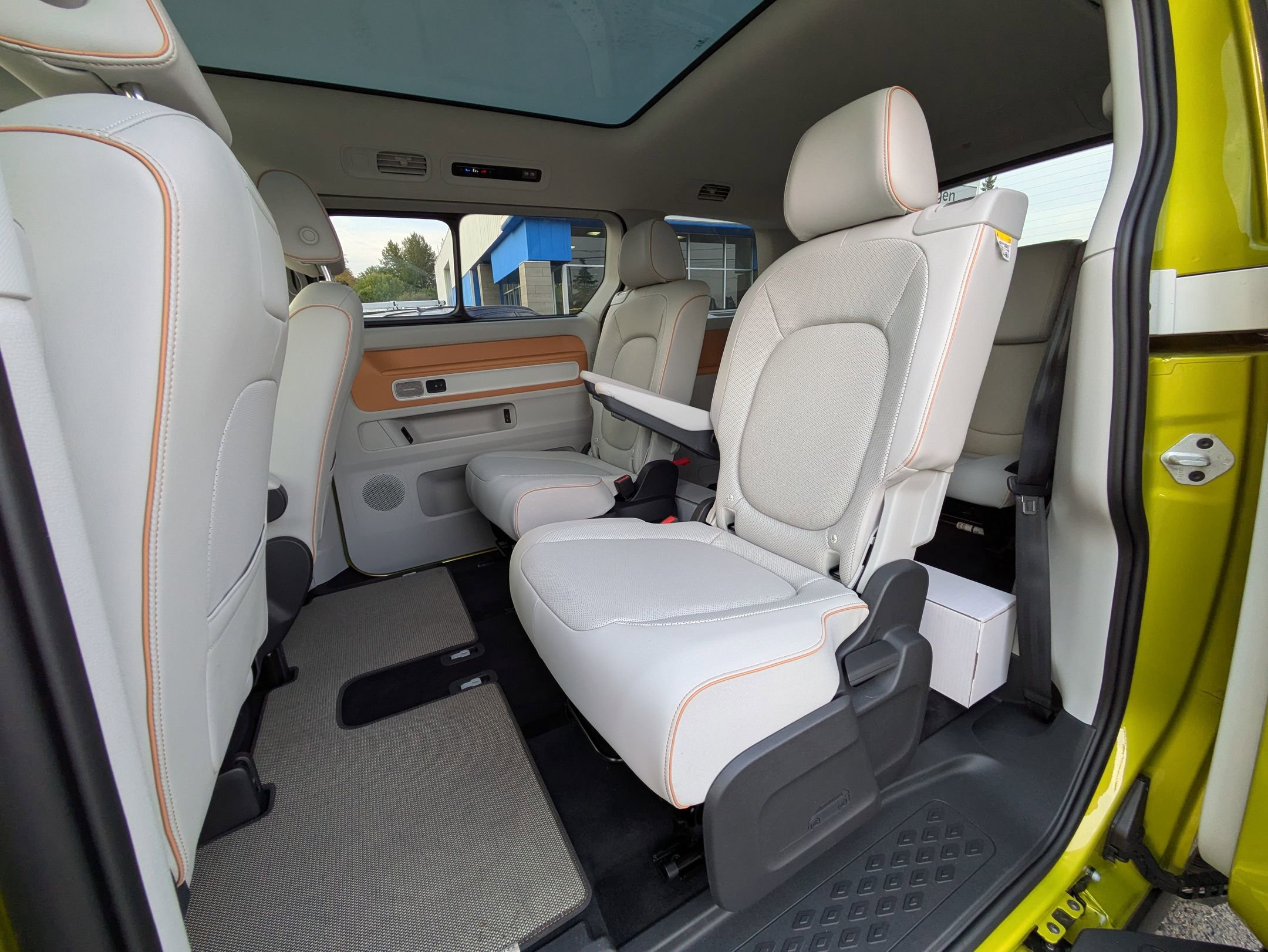 New 2025 Volkswagen ID. Buzz 1st Edition image 26