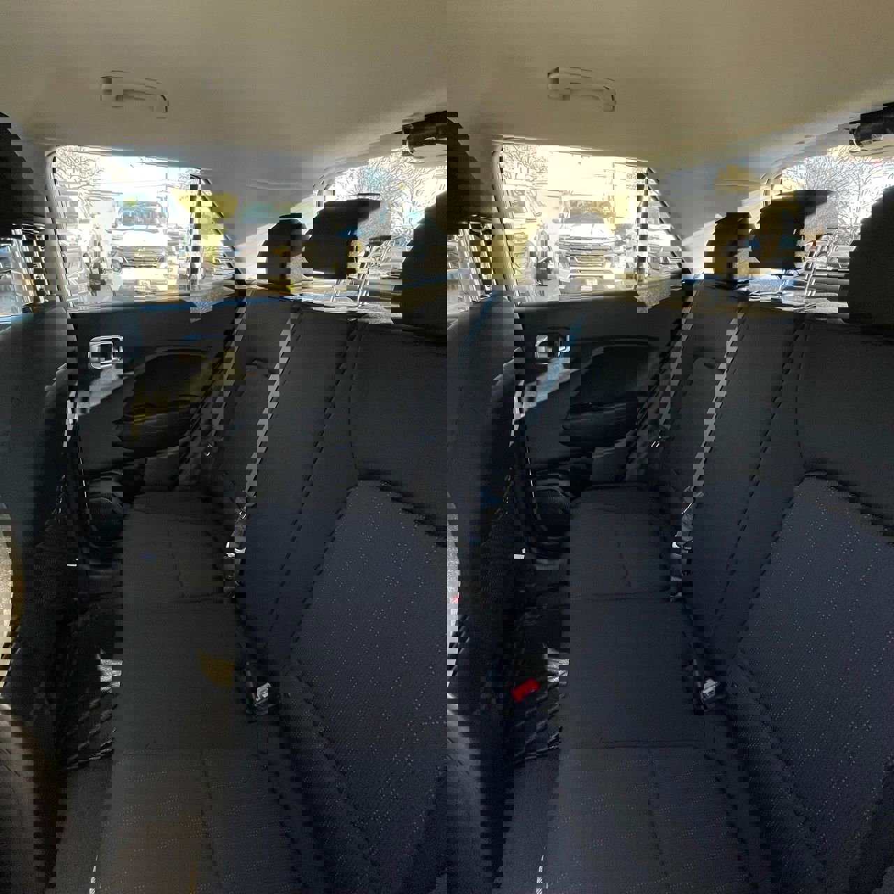 Used 2025 Hyundai Venue SE image 22