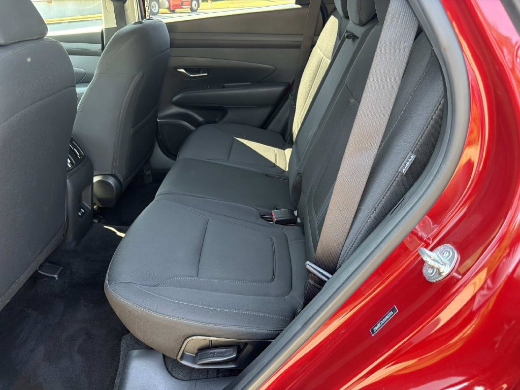 Used 2025 Hyundai Tucson SEL AWD/4WD image 15