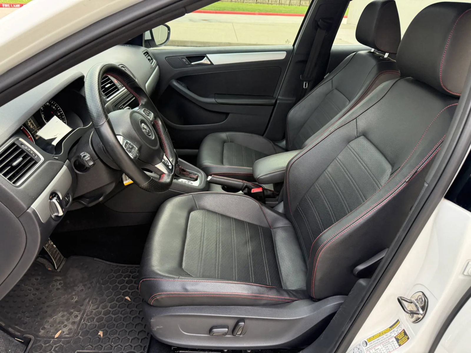 Used 2013 Volkswagen Jetta GLI Autobahn FWD image 10