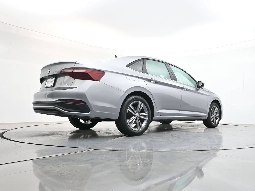Used 2024 Volkswagen Jetta SE FWD image 38