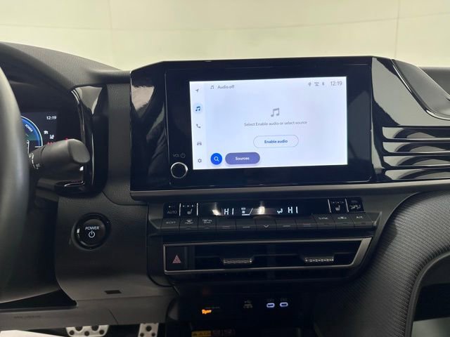 Used 2025 Toyota Camry SE w/ Convenience Package image 25