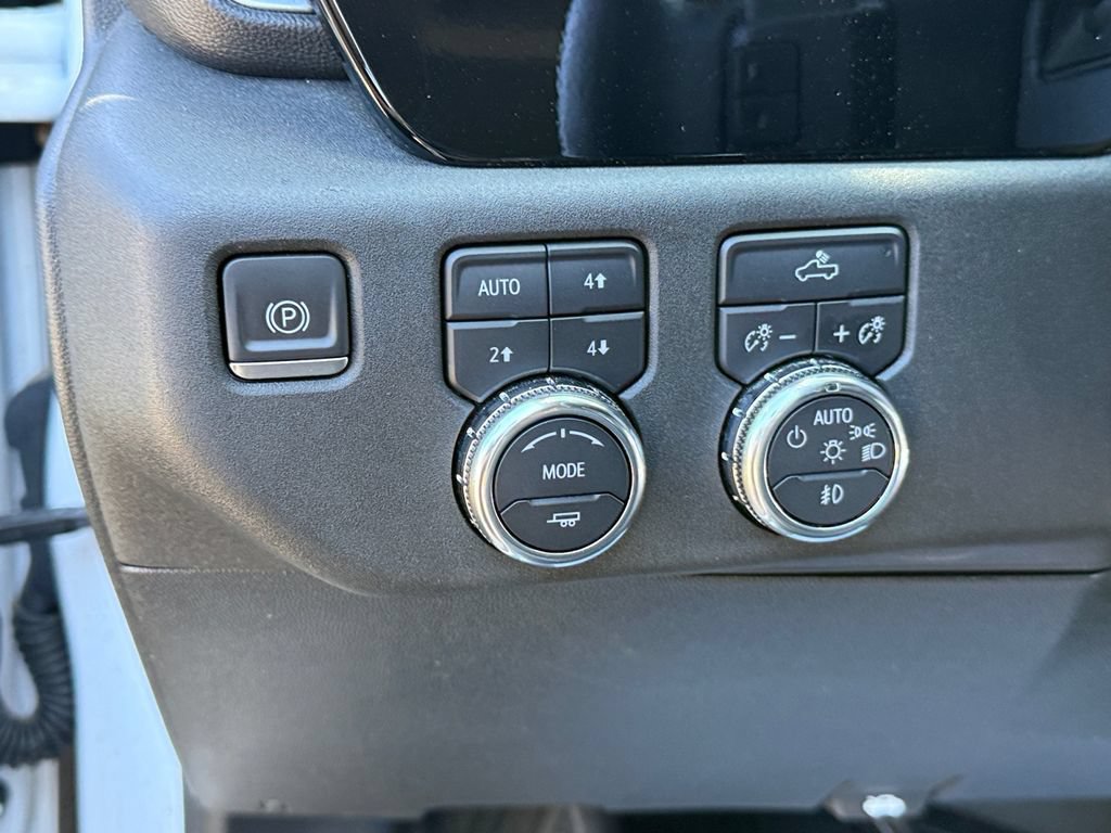 Used 2024 GMC Sierra 1500 Elevation w/ Preferred Package AWD/4WD image 19