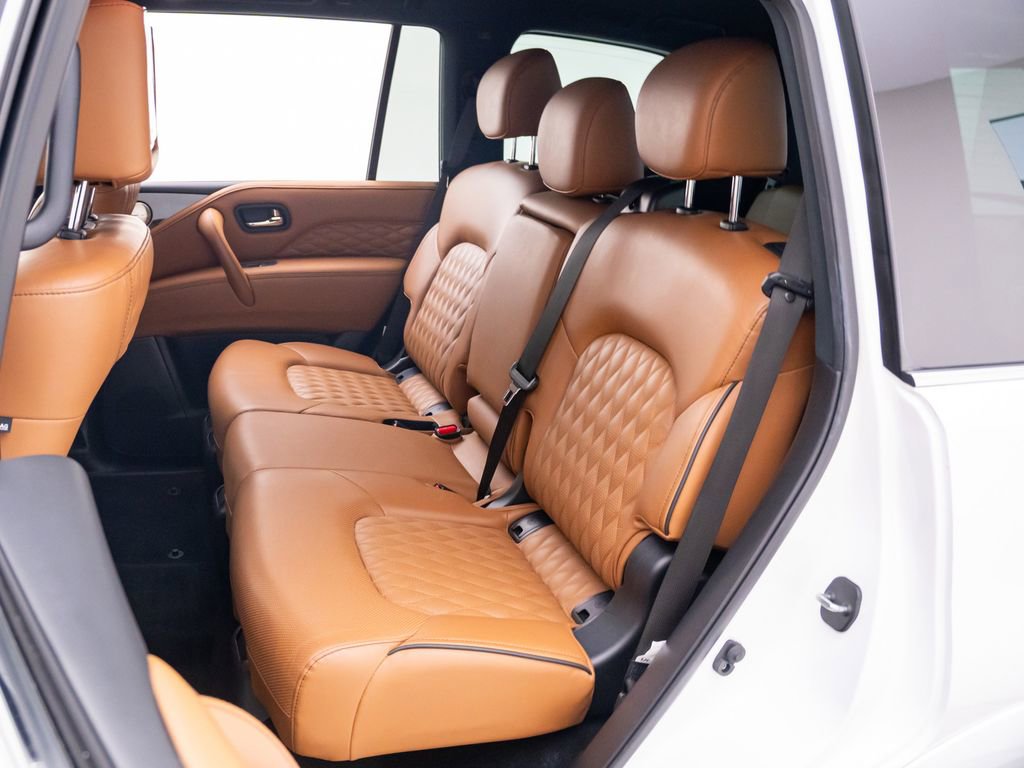 Used 2023 INFINITI QX80 Sensory w/ All-Season Package AWD/4WD image 18