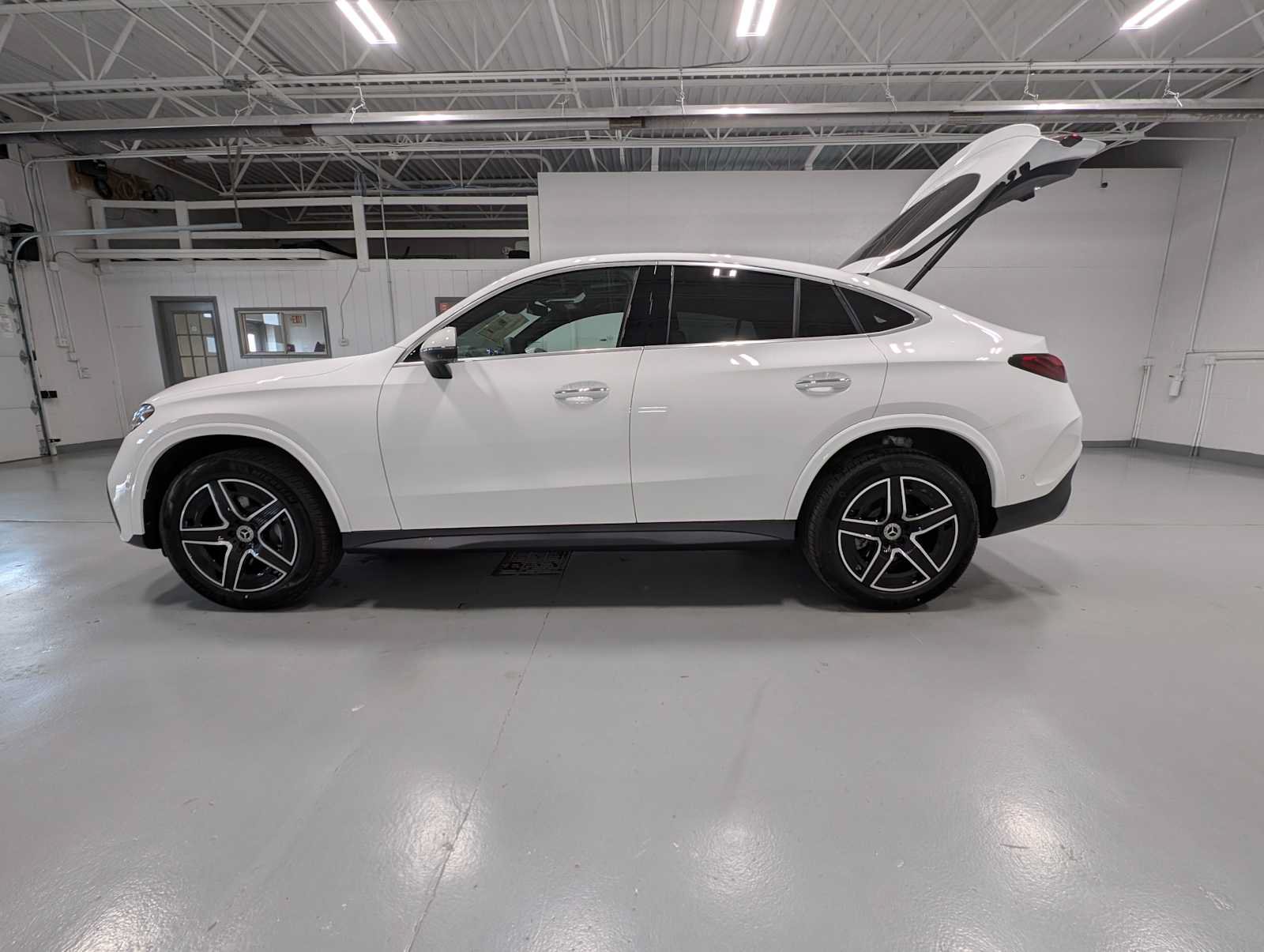 New 2026 Mercedes-Benz GLC 300 4MATIC image 10