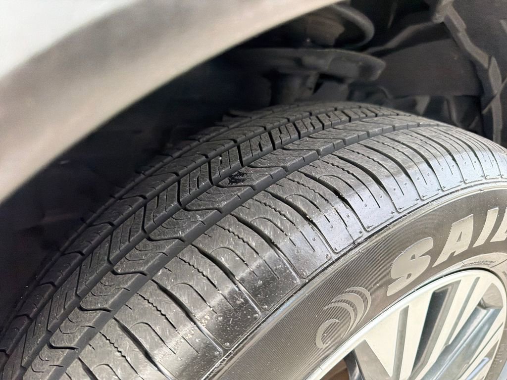 Used 2021 Nissan Rogue SV image 12