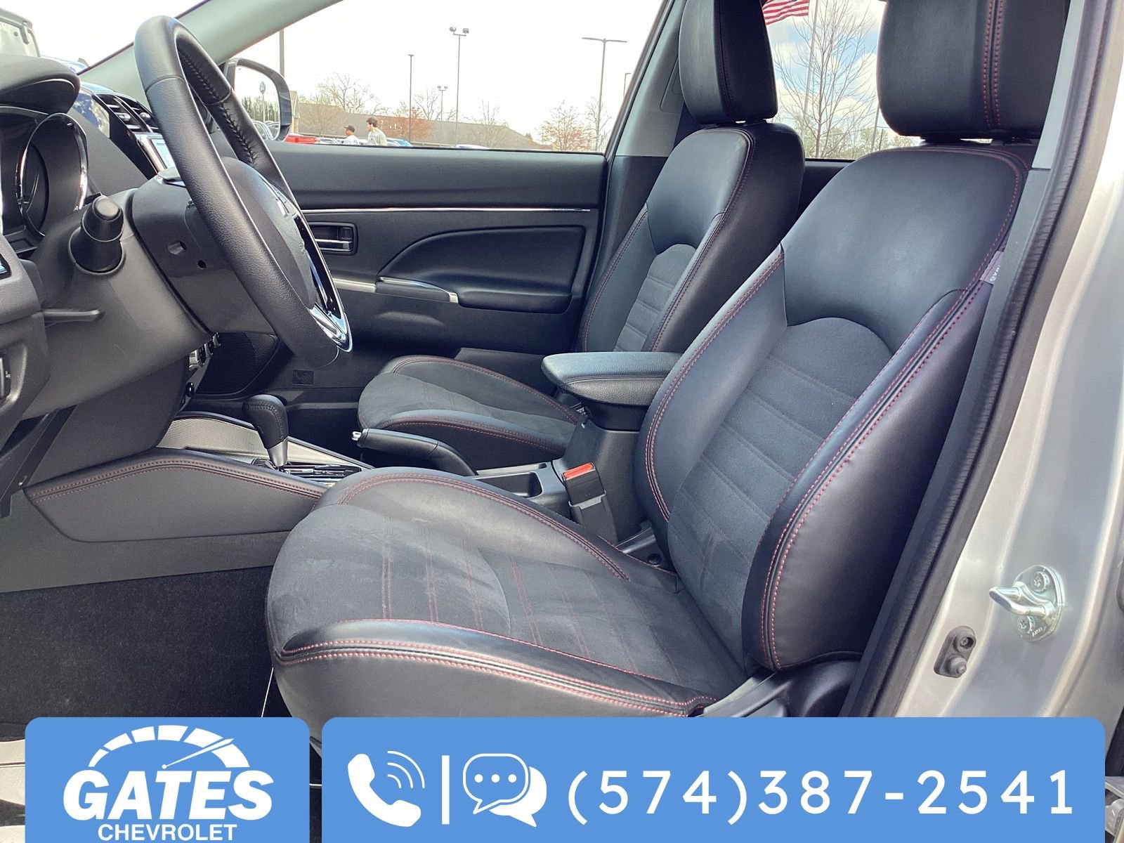 Used 2025 Mitsubishi Outlander Sport SE AWD/4WD image 13