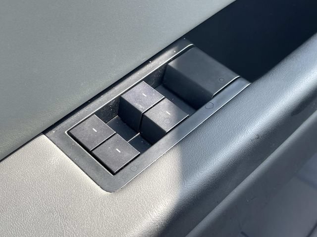 Used 2024 Tesla Cybertruck AWD Crew Cab image 27