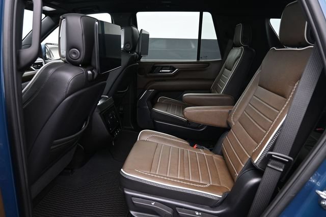 Certified 2025 GMC Yukon Denali Ultimate AWD/4WD image 11