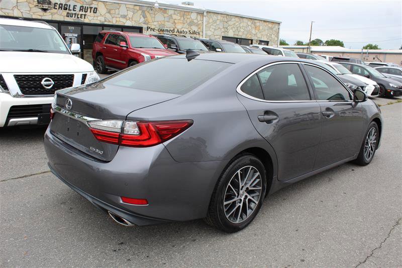 Used 2017 Lexus ES 350 w/ Luxury Package FWD image 7